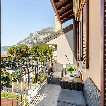 The Balcony Of The Lejlighed Lecco