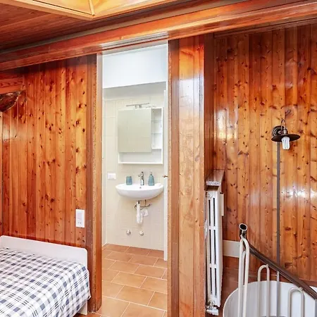 The Balcony Of The * Lecco